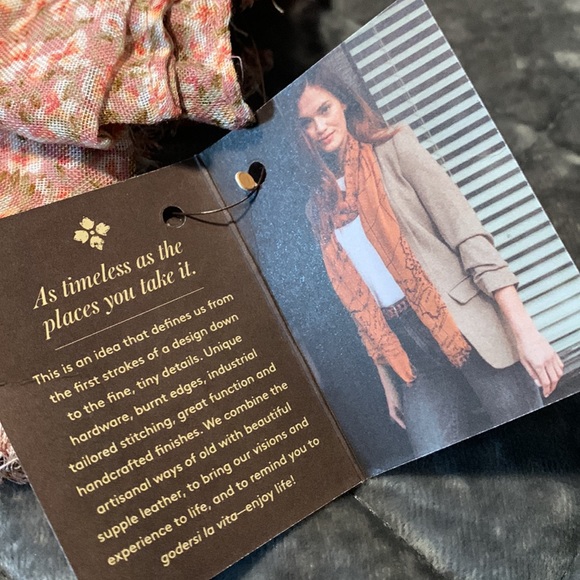 Patricia Nash scarf - Picture 4 of 4